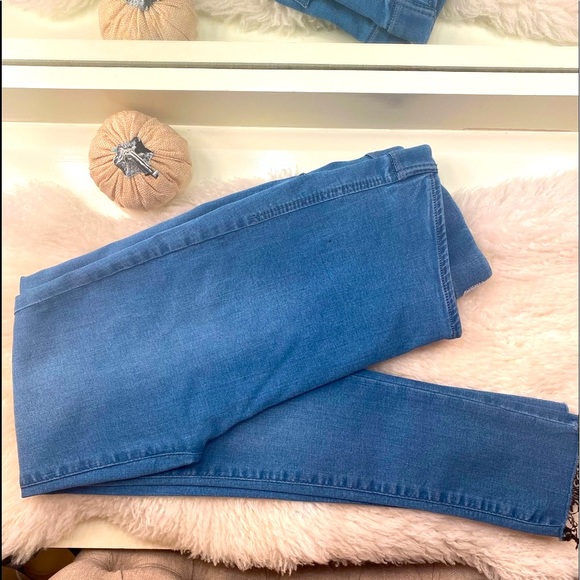 Free People Denim - FREE PEOPLE SKINNY/JEGGINS JEANS